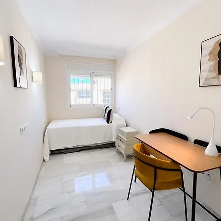 Apartment In Center With Sea Views