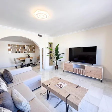 Apartment In Center With Sea Views Marbella